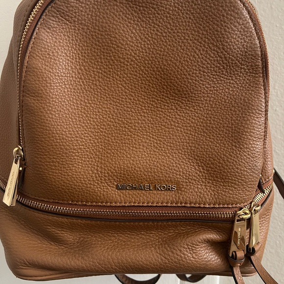 Brown Michael Kors backpack - Picture 1 of 5